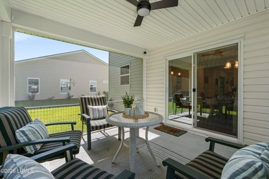 Beautifully maintained 3-Bedroom 2.5 Bath home with a dedicated - photo 30