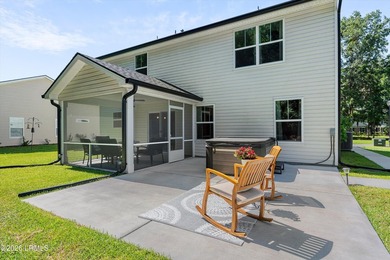Beautifully maintained 3-Bedroom 2.5 Bath home with a dedicated - photo 31