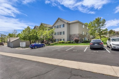*BRAND NEW* Carpet, Vinyl and Kitchen Appliances! Great location - photo 2