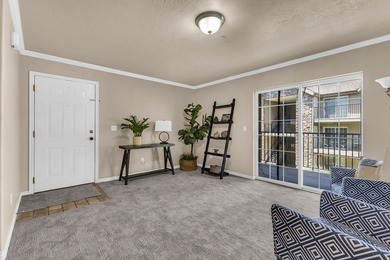 *BRAND NEW* Carpet, Vinyl and Kitchen Appliances! Great location - photo 5