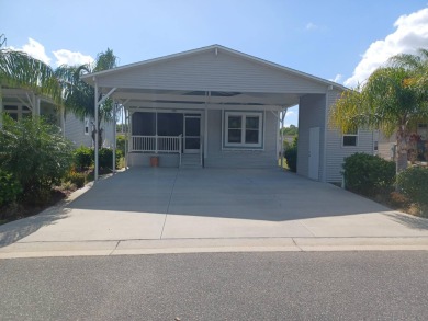 Lake Harris Home For Sale in Leesburg Florida