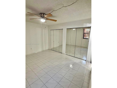 Excellent opportunity in a primer Miami location.
Spacious