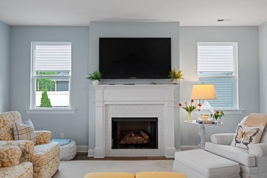 Welcome home to this charming 3-bedroom, 2.5-bath cottage - photo 16