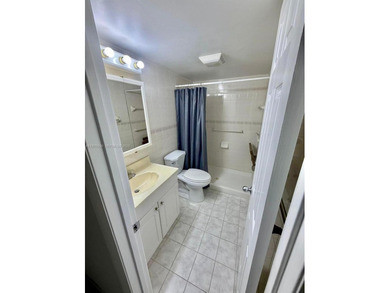 Excellent opportunity in a primer Miami location.
Spacious