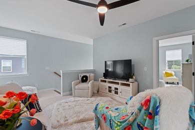 Welcome home to this charming 3-bedroom, 2.5-bath cottage - photo 25