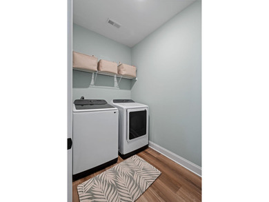 Welcome home to this charming 3-bedroom, 2.5-bath cottage - photo 26