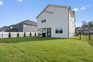 Welcome home to this charming 3-bedroom, 2.5-bath cottage - photo 35