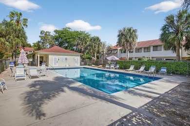 RARELY AVAILABLE and beautifully updated, 3- bed, 2- bath - photo 35