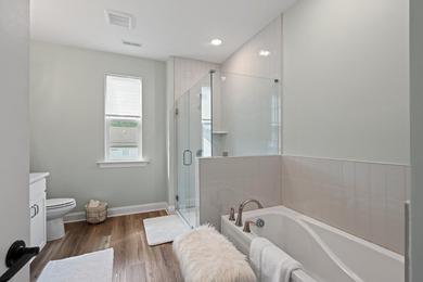 Welcome home to this charming 3-bedroom, 2.5-bath cottage - photo 38