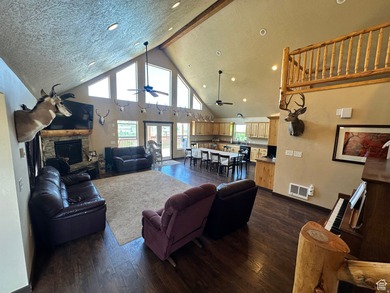 This thoughtfully designed mountain retreat offers comfort - photo 14