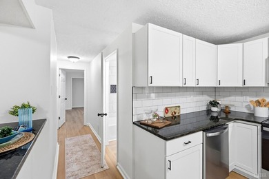 Don't miss your second chance! Back on the market at no fault of - photo 15