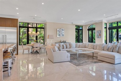 Stunning transitional deepwater estate on 95 feet of prime Las - photo 17