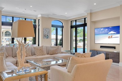 Stunning transitional deepwater estate on 95 feet of prime Las - photo 18