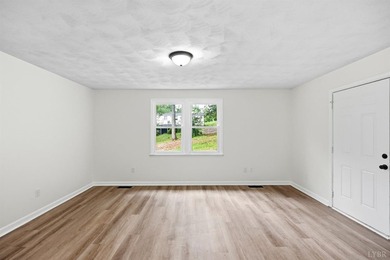 Don't miss your second chance! Back on the market at no fault of - photo 27