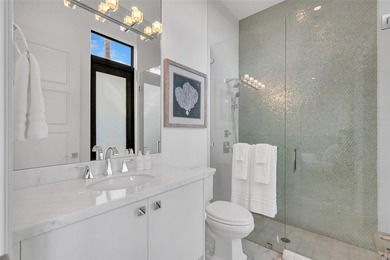 Stunning transitional deepwater estate on 95 feet of prime Las - photo 27
