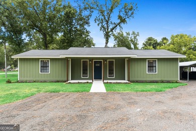 Beautifully remodeled and move-in ready, this 3-bedroom, 2-bath - photo 30