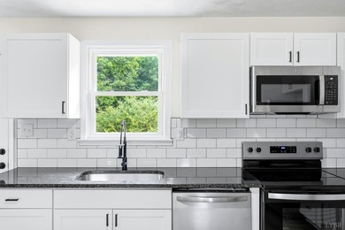 Don't miss your second chance! Back on the market at no fault of - photo 32