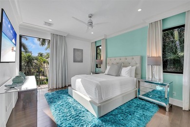 Stunning transitional deepwater estate on 95 feet of prime Las - photo 39