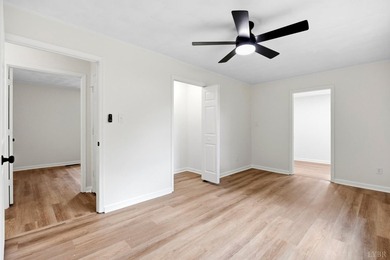 Don't miss your second chance! Back on the market at no fault of - photo 42
