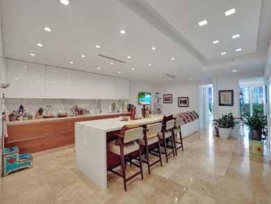 GORGEOUS REMODELED CONDO AT THE PENINSULA I. PRIVATE ELEVATOR