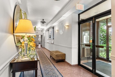 Spacious, well maintained, and move in ready 1 Bed 1 Bath unit - photo 21