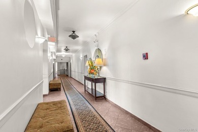 Spacious, well maintained, and move in ready 1 Bed 1 Bath unit - photo 22