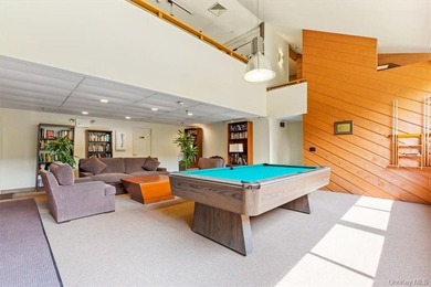 Only 30 minutes from Manhattan sits this gem of a building - photo 23