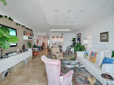 GORGEOUS REMODELED CONDO AT THE PENINSULA I. PRIVATE ELEVATOR