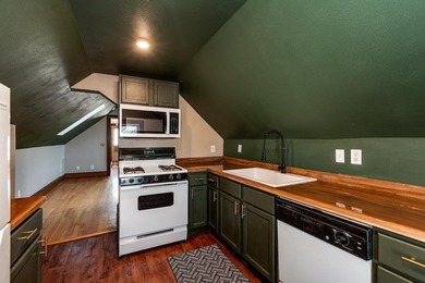 Strong multifamily investment opportunity in a highly desirable - photo 33