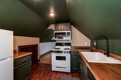 Strong multifamily investment opportunity in a highly desirable - photo 34