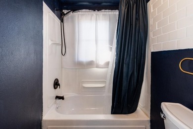 Strong multifamily investment opportunity in a highly desirable - photo 40