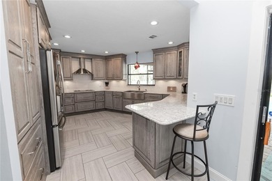 PRICE IMPROVEMENT! Motivatated Sellers. Welcome to this - photo 10
