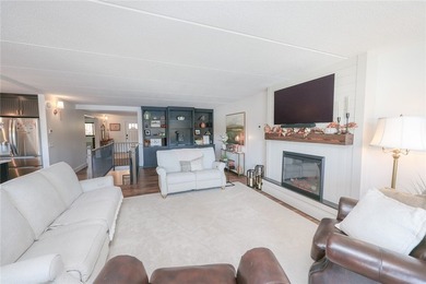 Enjoy maintenance-free lake living in this top level, penthouse - photo 13