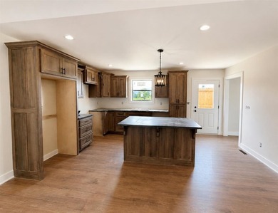 Additional listing photo 3