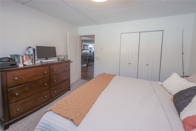 Enjoy maintenance-free lake living in this top level, penthouse - photo 30