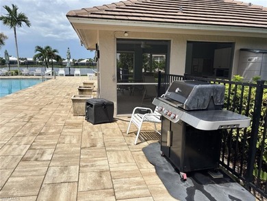 Enjoy peaceful sunsets from your enclosed lanai. This lovely - photo 31
