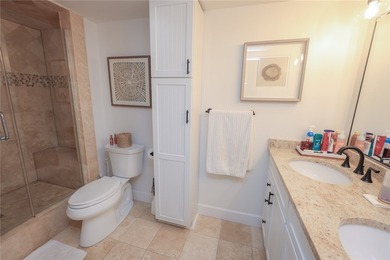 Enjoy maintenance-free lake living in this top level, penthouse - photo 34
