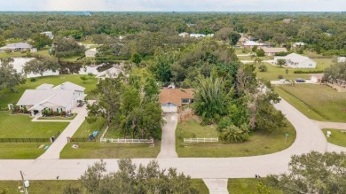 Lake Home For Sale in Bradenton, Florida
