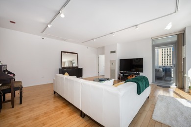 Spacious, split 2bd/2ba with preferred northeast corner views!