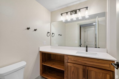 Modern Luxury Condo Near Bear Lake Short term rental Approved - photo 26