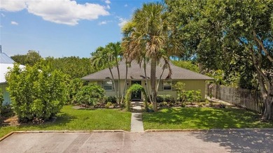 Welcome to this charming waterfront residence in Village Oaks - photo 30