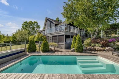  Home For Sale in Baie-Saint-Paul 