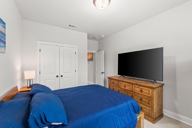 Welcome to this charming coastal cottage in the desirable - photo 32