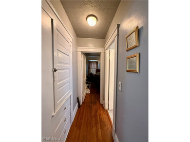 Exceptional opportunity to own a classic up-and-down duplex in - photo 33
