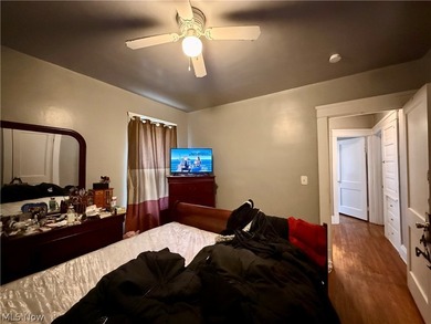 Exceptional opportunity to own a classic up-and-down duplex in - photo 38