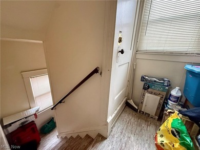 Exceptional opportunity to own a classic up-and-down duplex in - photo 39