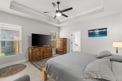 Welcome to this charming coastal cottage in the desirable - photo 40