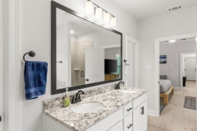 Welcome to this charming coastal cottage in the desirable - photo 42