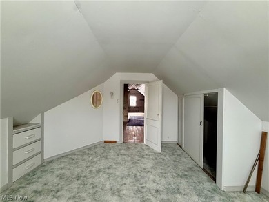 Exceptional opportunity to own a classic up-and-down duplex in - photo 45