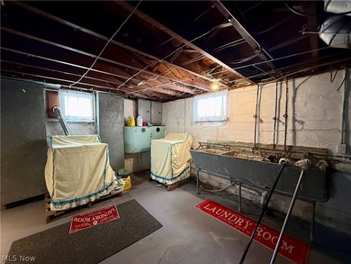 Exceptional opportunity to own a classic up-and-down duplex in - photo 46